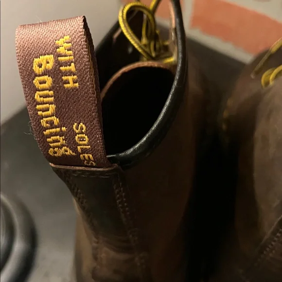 Dr. Martens - Picture 4 of 6